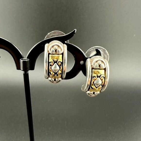 Brighton "INTRIGUE HEART" Gold & Silver Plated Posts with Scrollwork detail - Picture 3 of 3